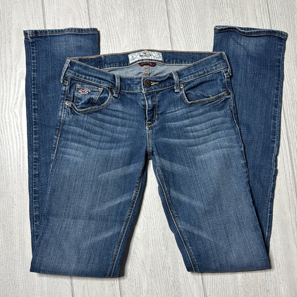 Y2K early 2000s Hollister Women's Straight Leg Jeans - Medium Blue Wash